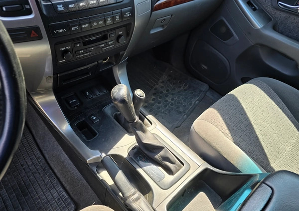 Toyota Land Cruiser cena 49000 przebieg: 194000, rok produkcji 2004 z Nowy Sącz małe 191